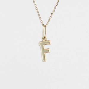 Zlaté písmeno "F"